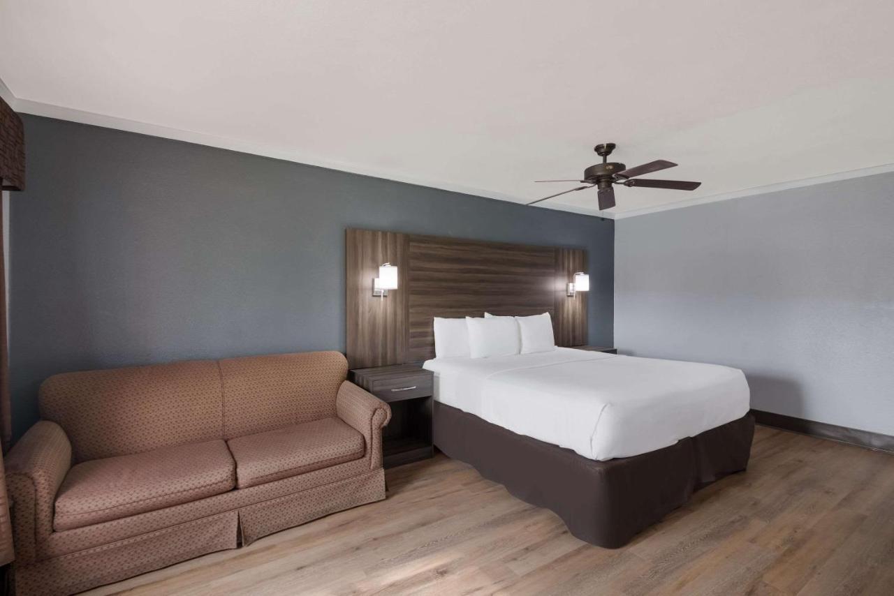 Econo Lodge Near The Domain - The Arboretum Austin Exterior foto