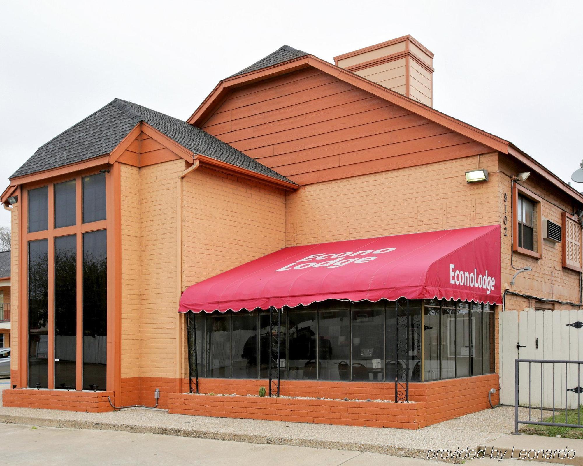Econo Lodge Near The Domain - The Arboretum Austin Exterior foto